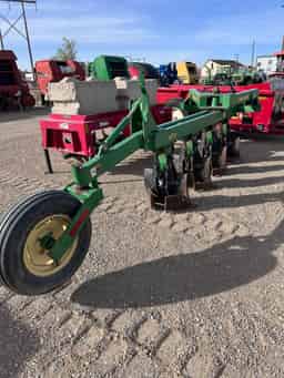 John Deere 975 4 Bottom Switch Plow